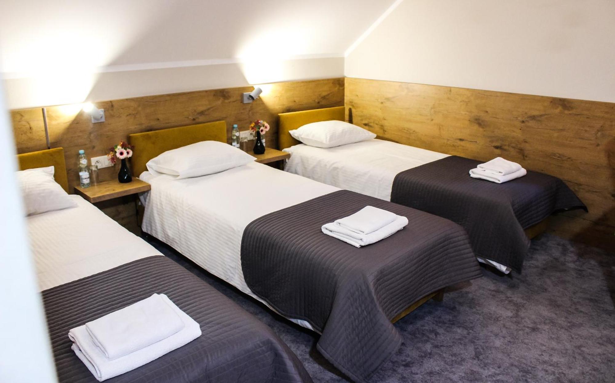 Hotel Regina Radom Ngoại thất bức ảnh