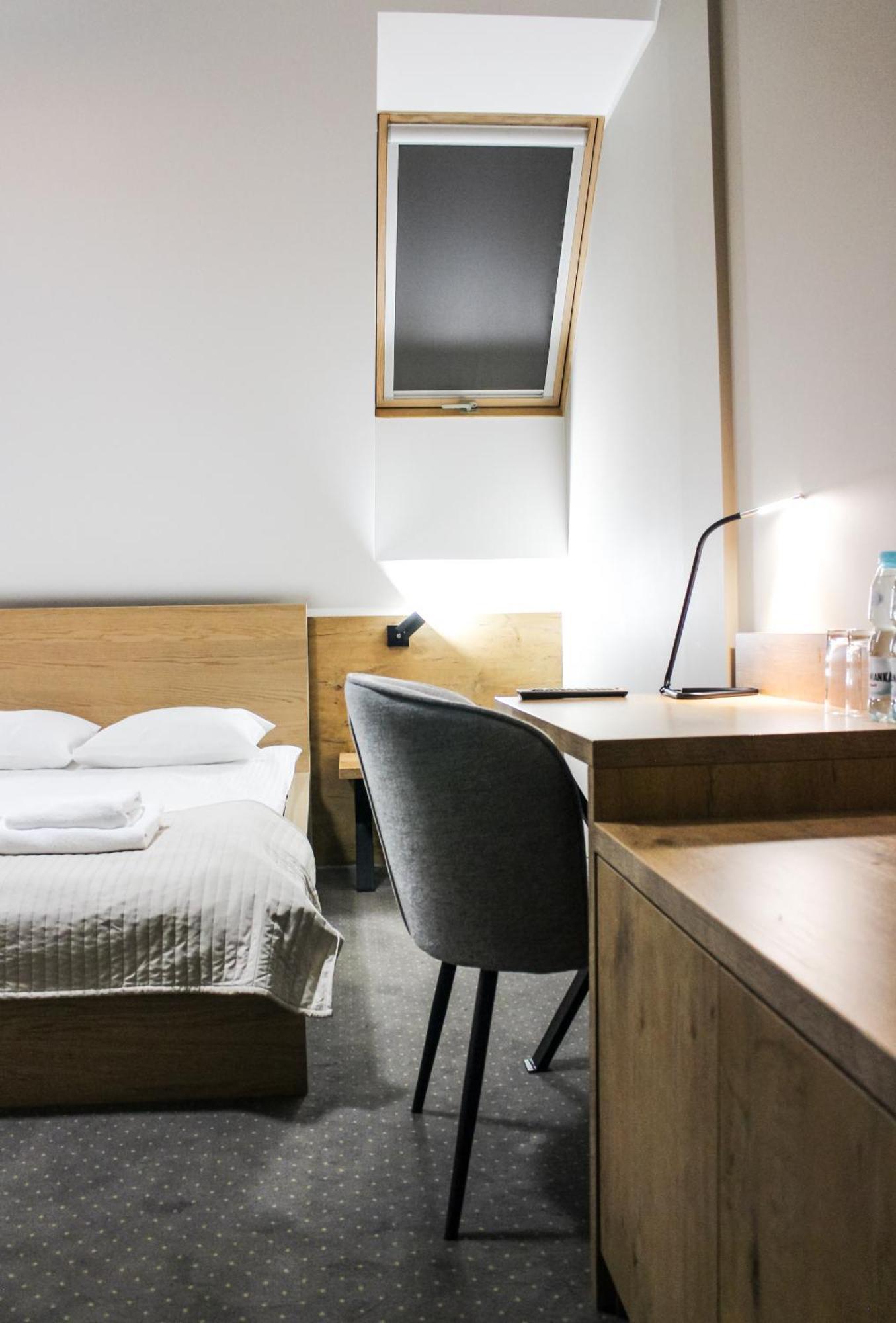 Hotel Regina Radom Ngoại thất bức ảnh