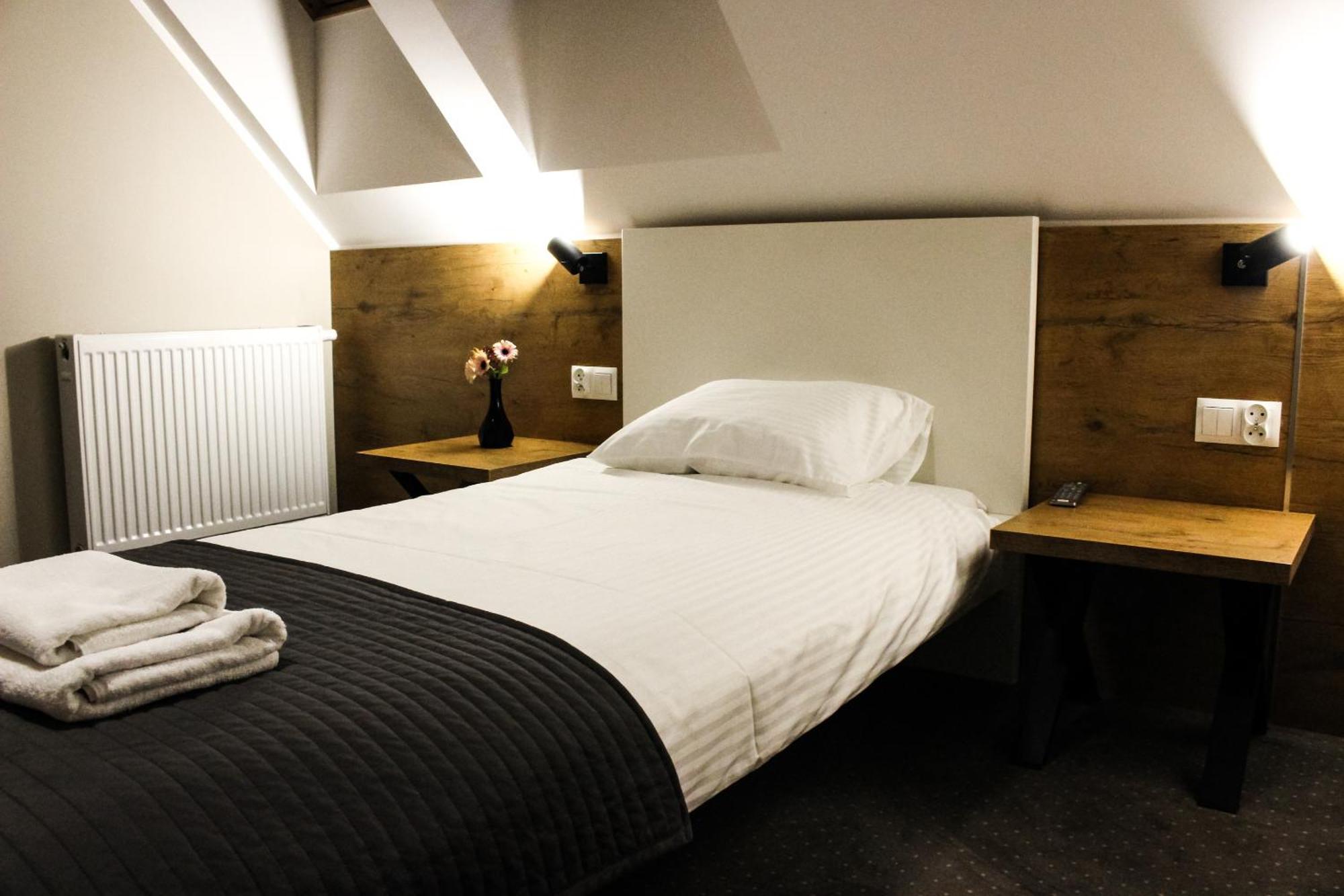 Hotel Regina Radom Ngoại thất bức ảnh